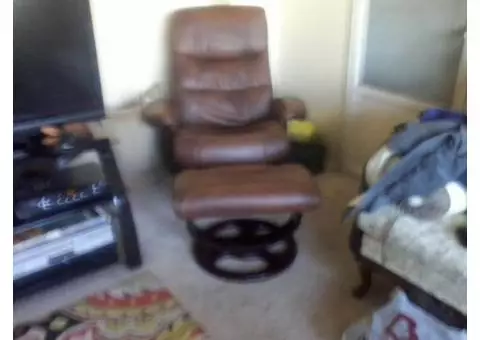 chair with ottoman
